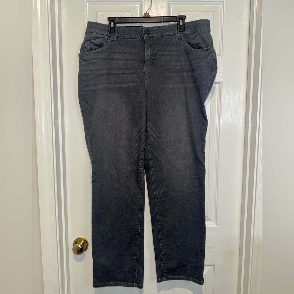 Democracy Women's Dark Gray Straight Leg Jeans. Size 20W